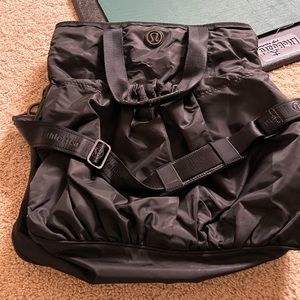 Lululemon large bag